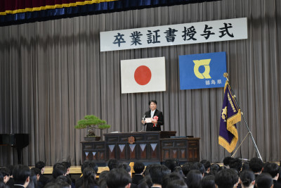 来賓祝辞（PTA会長　佃様）